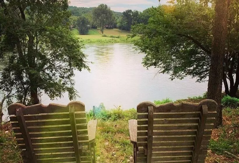 ホテル Jack S White River Fishing Resort