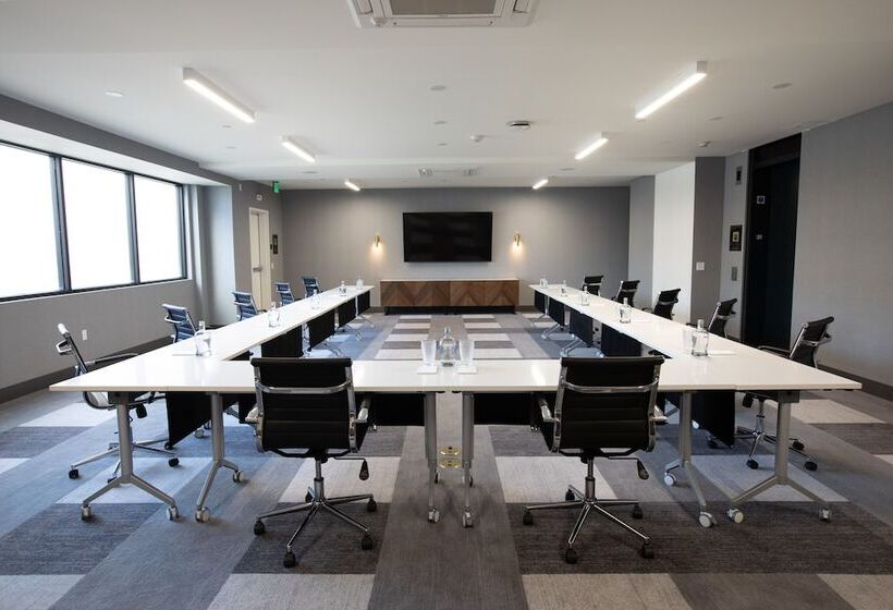 هتل The Glenmark, Glendale, A Tribute Portfolio