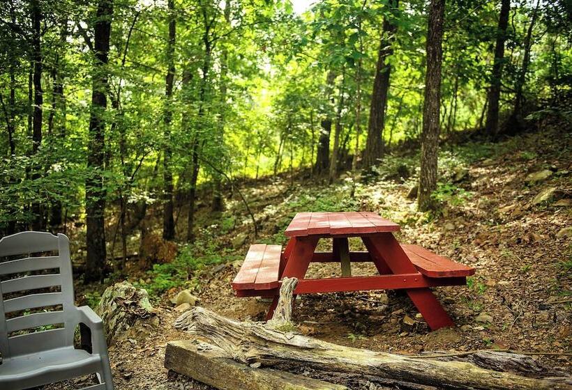 The Americana Parker Creek Bend Cabins