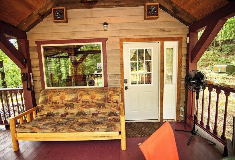 The Americana Parker Creek Bend Cabins