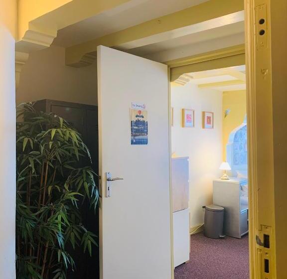 پانسیون Amsterdam Central Guest House