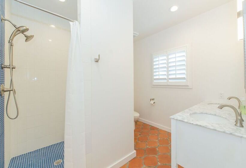 Pansiyon Benson Guest House