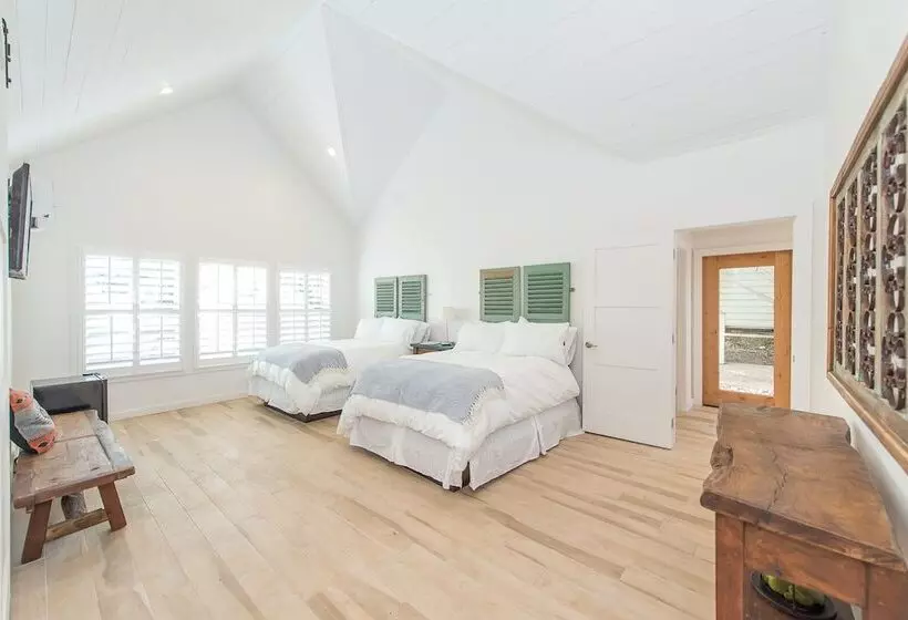 Majatalo Benson Guest House