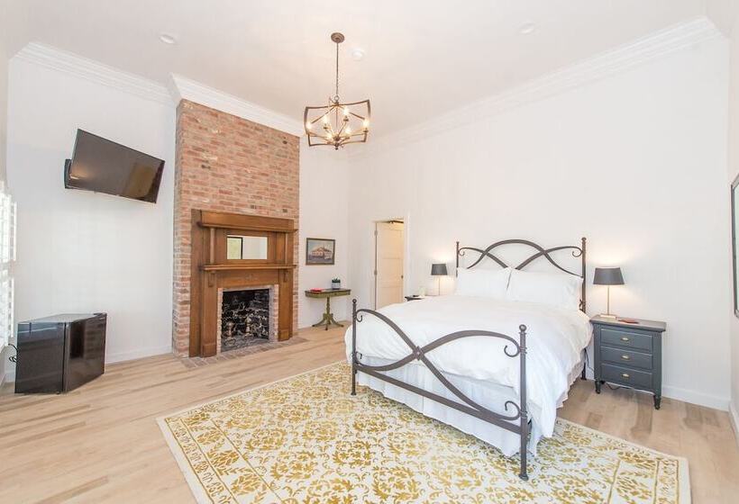 Pansiyon Benson Guest House