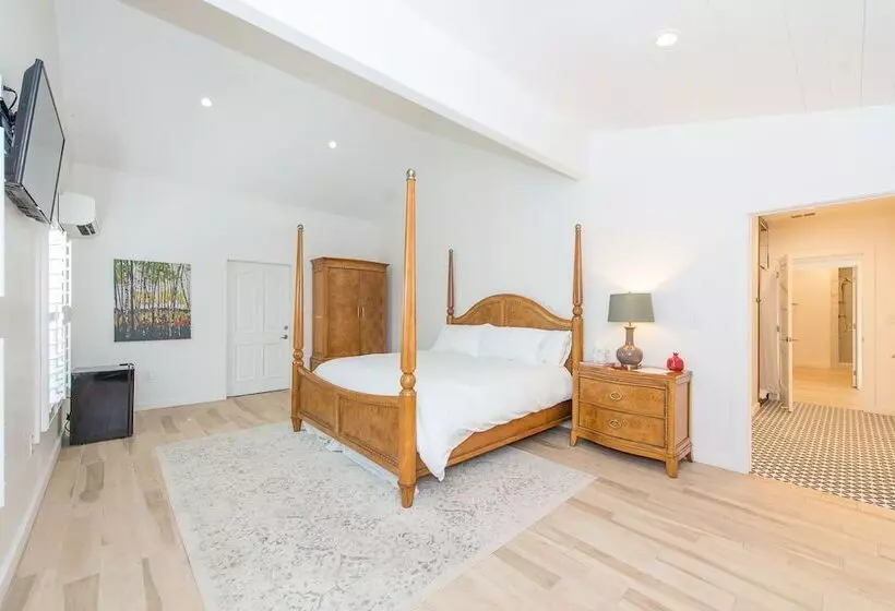 Majatalo Benson Guest House