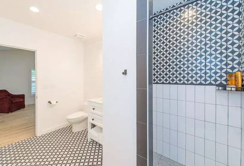 Majatalo Benson Guest House