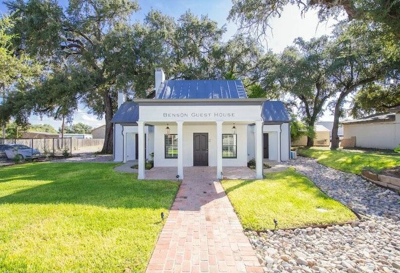 Pansiyon Benson Guest House