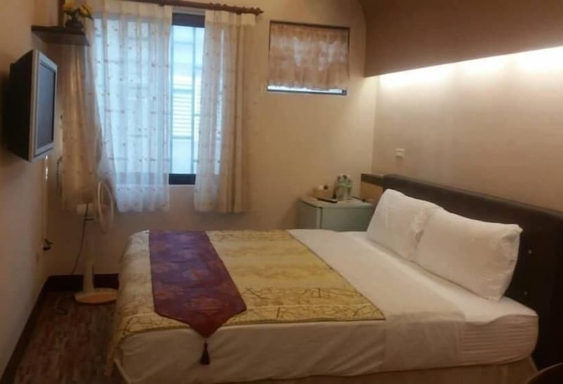 پانسیون Lrayuwan B&b