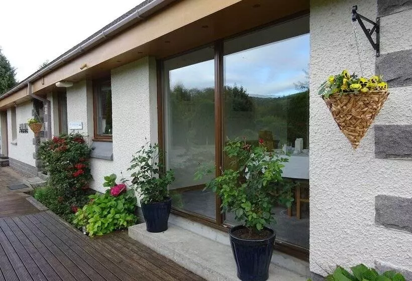 Woodlands B&b