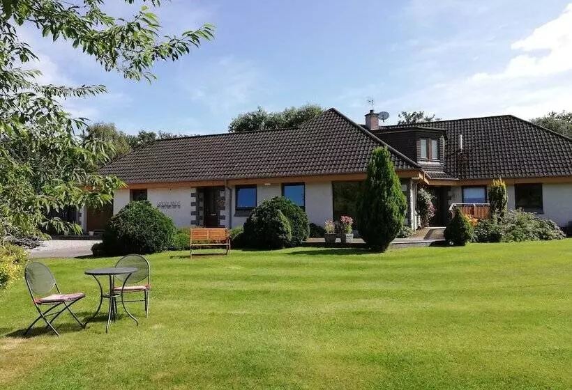 Woodlands B&b