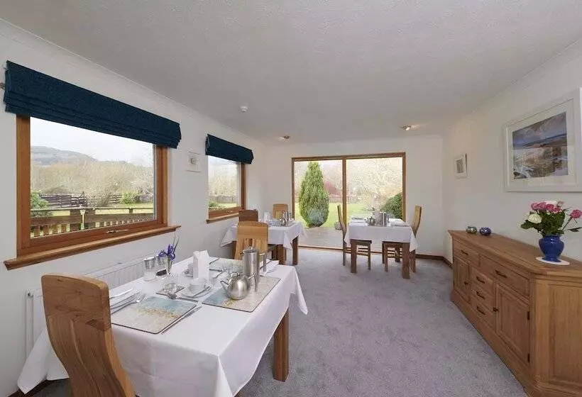 Woodlands B&b