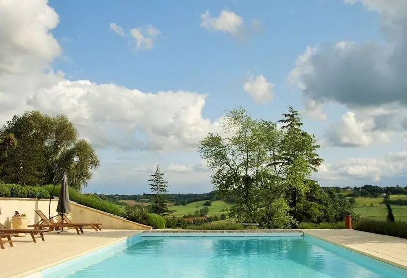 ペンション La Maison De Maitre