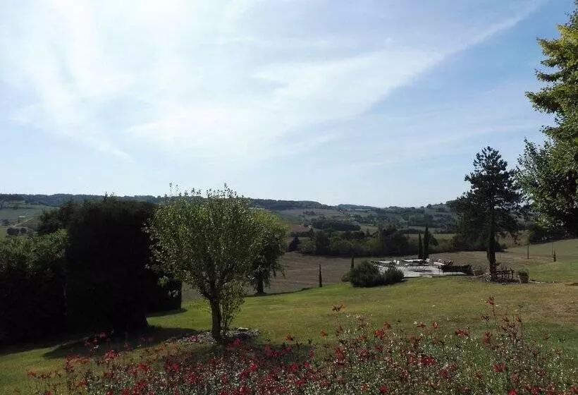 ペンション La Maison De Maitre