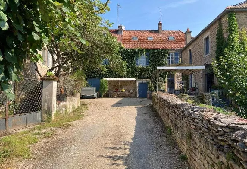 Aamiaismajoitus (B&B) Clos De Belle Roche