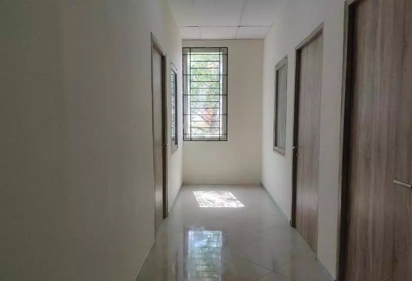 ホテル Oyo 3364 Batam One Guesthouse