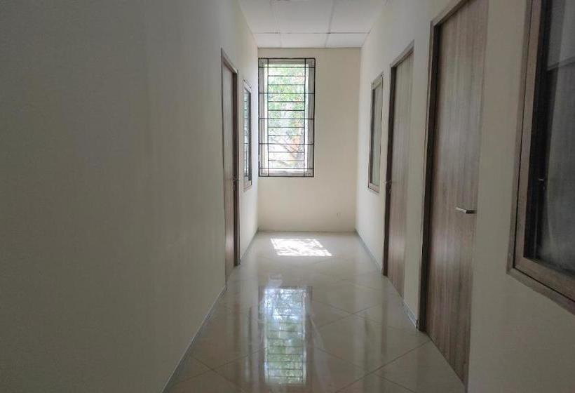 酒店 Oyo 3364 Batam One Guesthouse