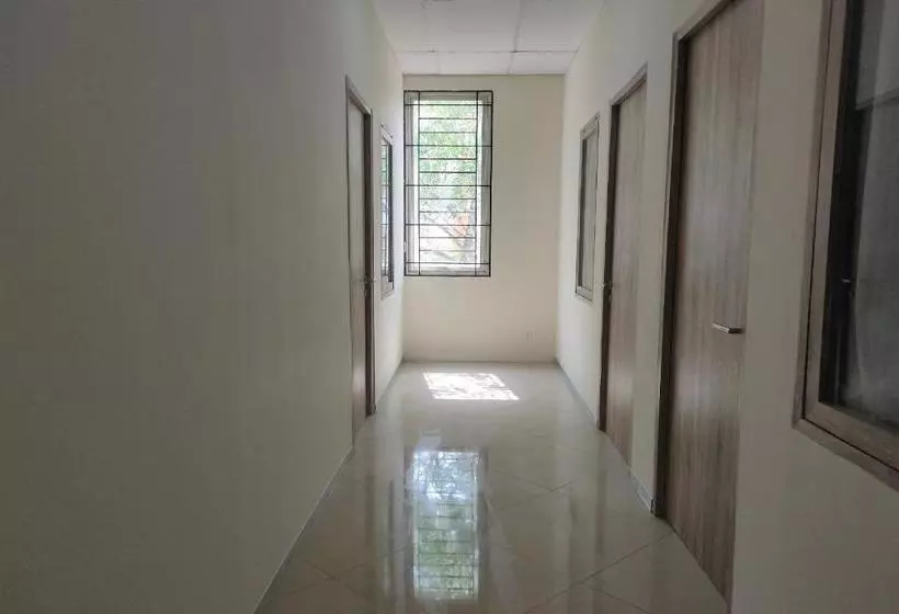 ホテル Oyo 3364 Batam One Guesthouse