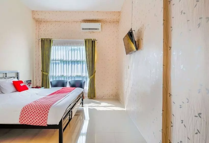 Hotelli Oyo 3434 Penginapan Keluarga Syariah