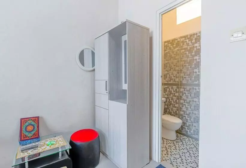 Hotelli Oyo 3434 Penginapan Keluarga Syariah