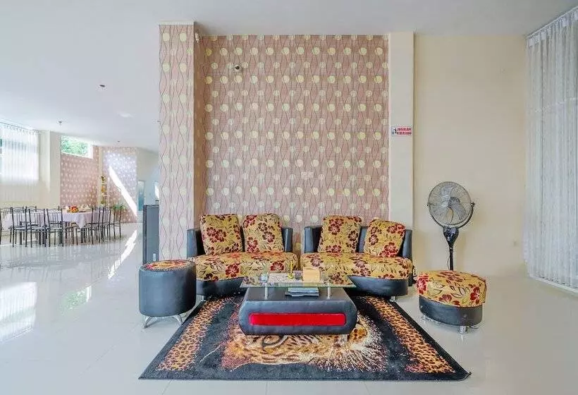 Hotelli Oyo 3434 Penginapan Keluarga Syariah