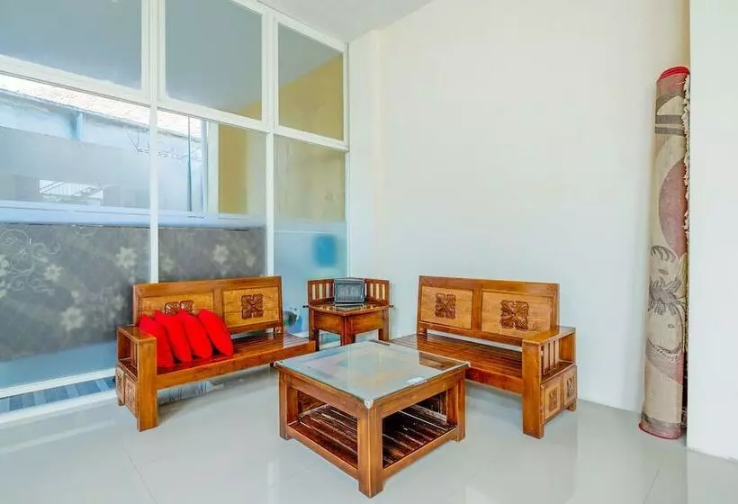 Hotelli Oyo 3434 Penginapan Keluarga Syariah