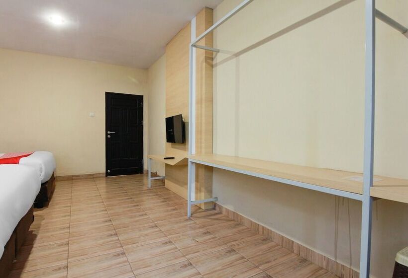 Hotel Capital O 3476 Millenium Inn