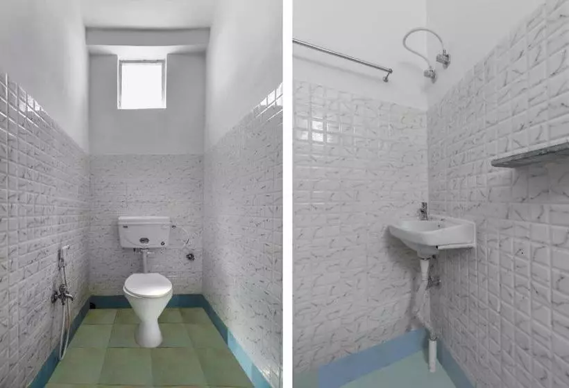 ホテル Vaccinated Staff Spot On 72005  Shri Anand