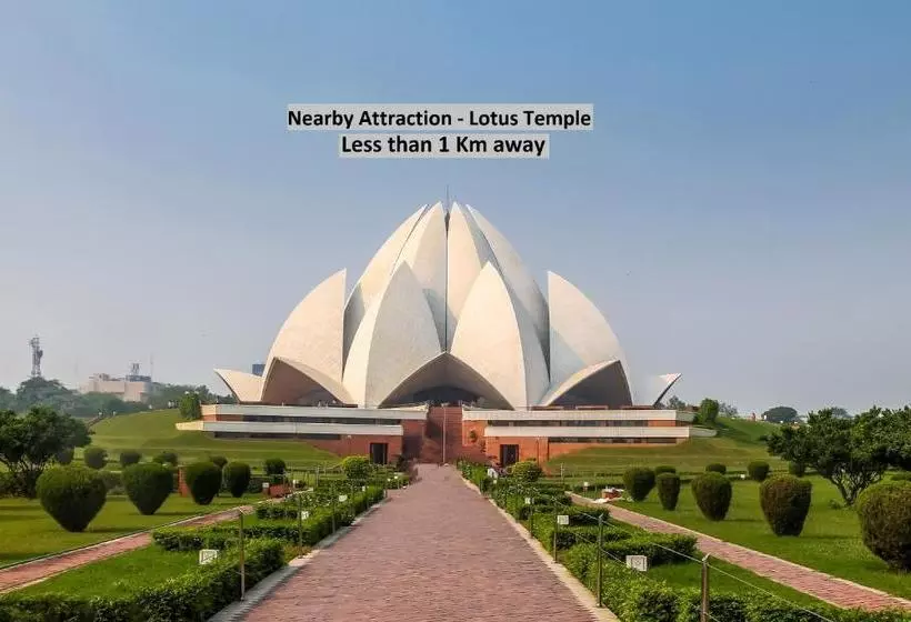 ホテル Vaccinated Staff Spot On 72005  Shri Anand