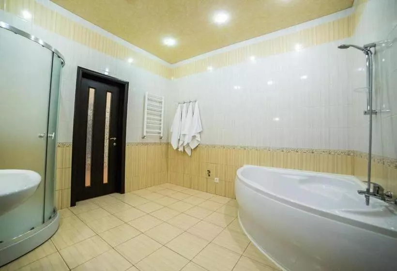 Retkeilymaja Hollywood