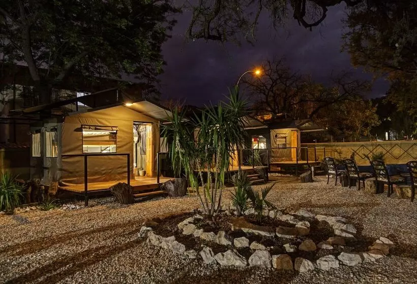 Naankuse Travellers Inn   Hostel