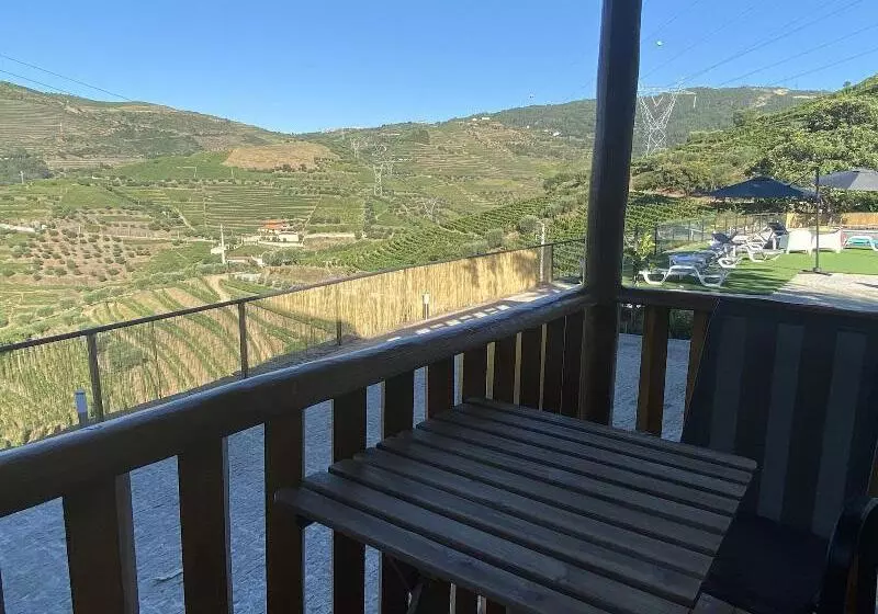 Aamiaismajoitus (B&B) Quinta Da Portela Douro