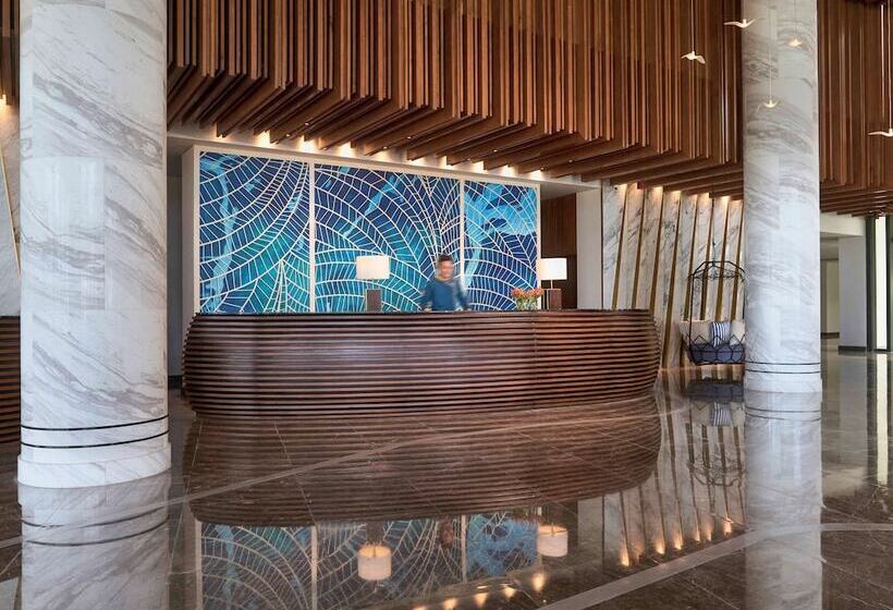 هتل Mövenpick Resort Waverly Phu Quoc