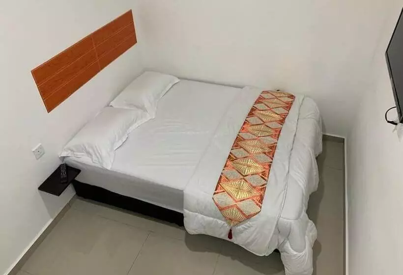 هتل Orange Villa
