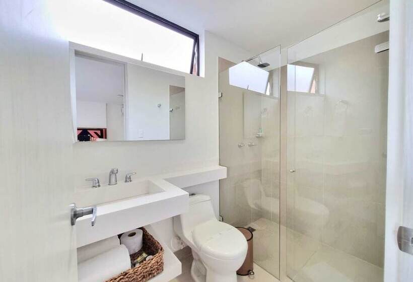 Szálloda Origen Local Suites