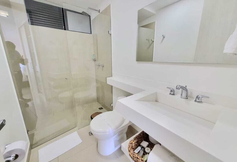 Szálloda Origen Local Suites