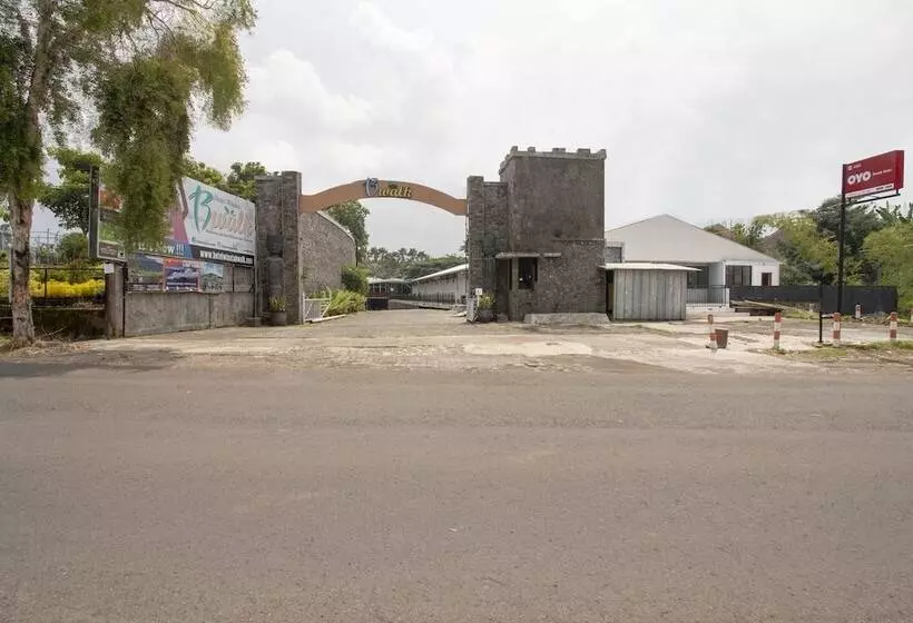 Hotel Oyo 3283 Bwalk