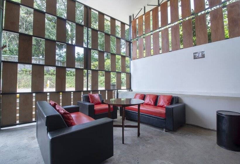 Hotell Oyo 3283 Bwalk