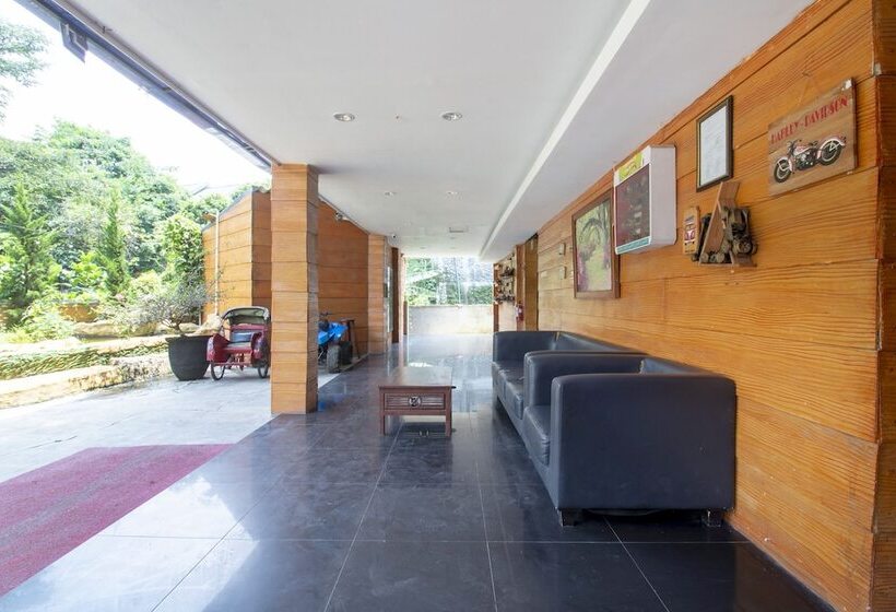 Hotell Oyo 3283 Bwalk