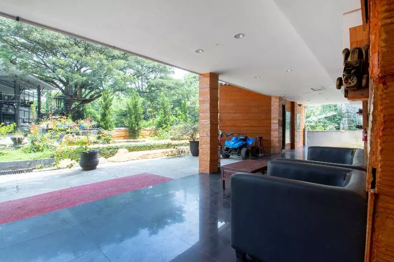 Hotel Oyo 3283 Bwalk