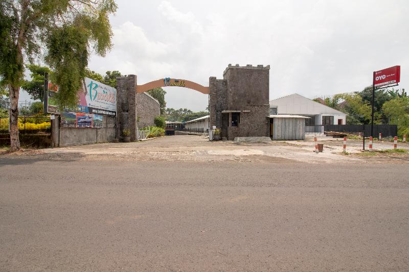 Hotell Oyo 3283 Bwalk