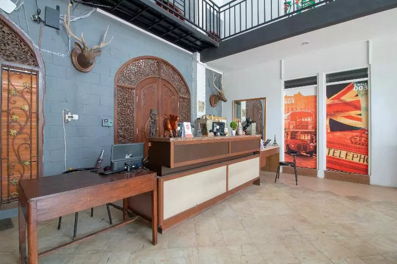 Hotel Oyo 3283 Bwalk