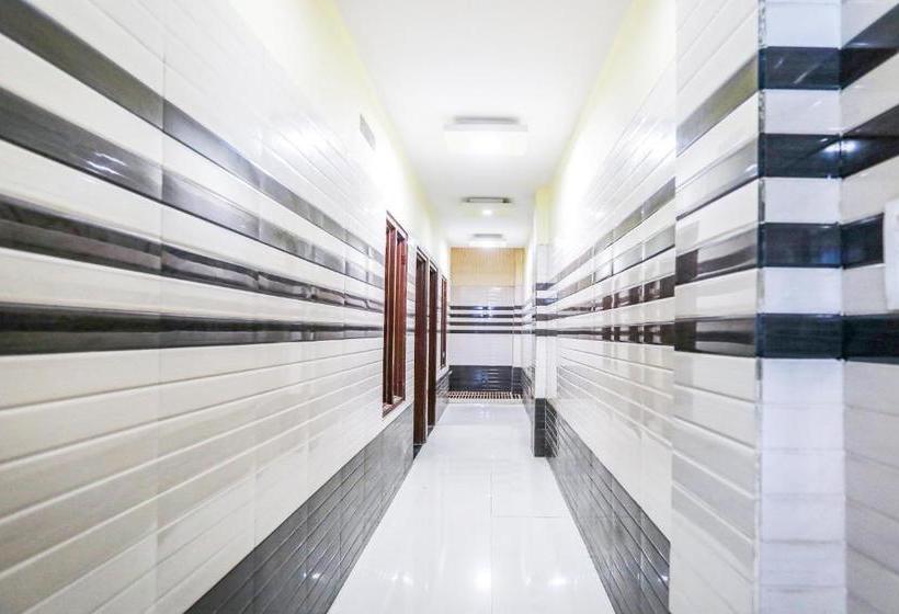 호텔 Oyo 71693 Starlight