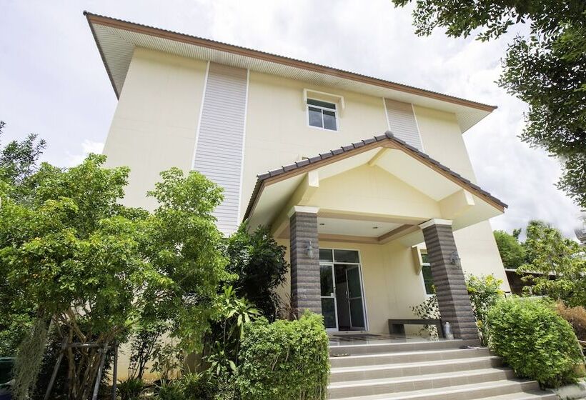 Hotel Oyo 904 Mai Thai Place