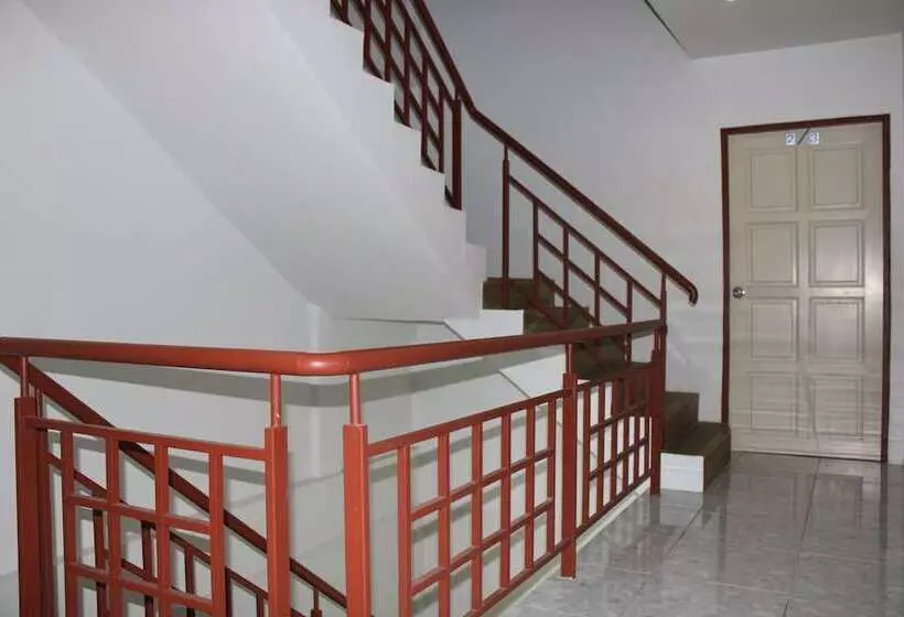 Hotelli Oyo 904 Mai Thai Place