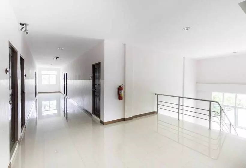 Hotelli Oyo 904 Mai Thai Place