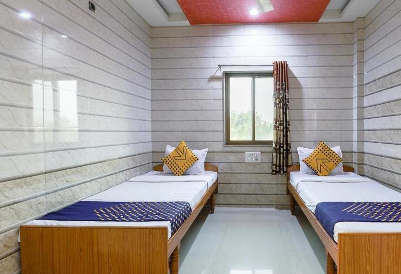 Отель Spot On 69395  Motimahal