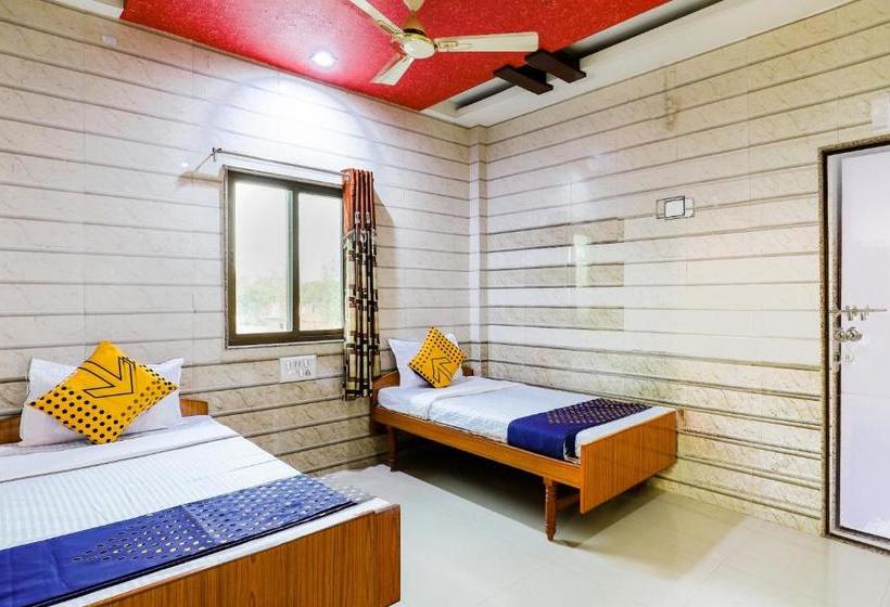 Отель Spot On 69395  Motimahal