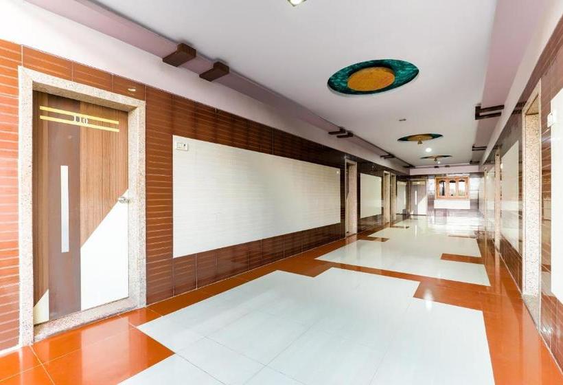 Отель Spot On 69395  Motimahal