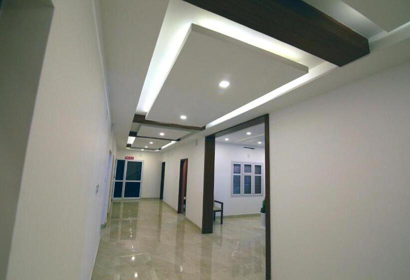 Hotel Gateway Airport