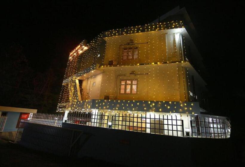 Hotel Gateway Airport